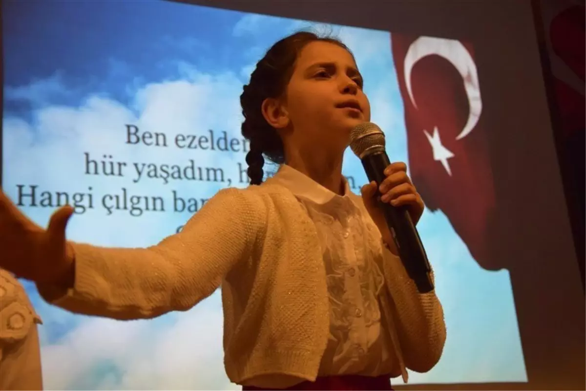 İstiklal Marşı\'ının Türkiye Büyük Millet Meclisi\'nde Kabulünün 98. Yılı Kutlandı