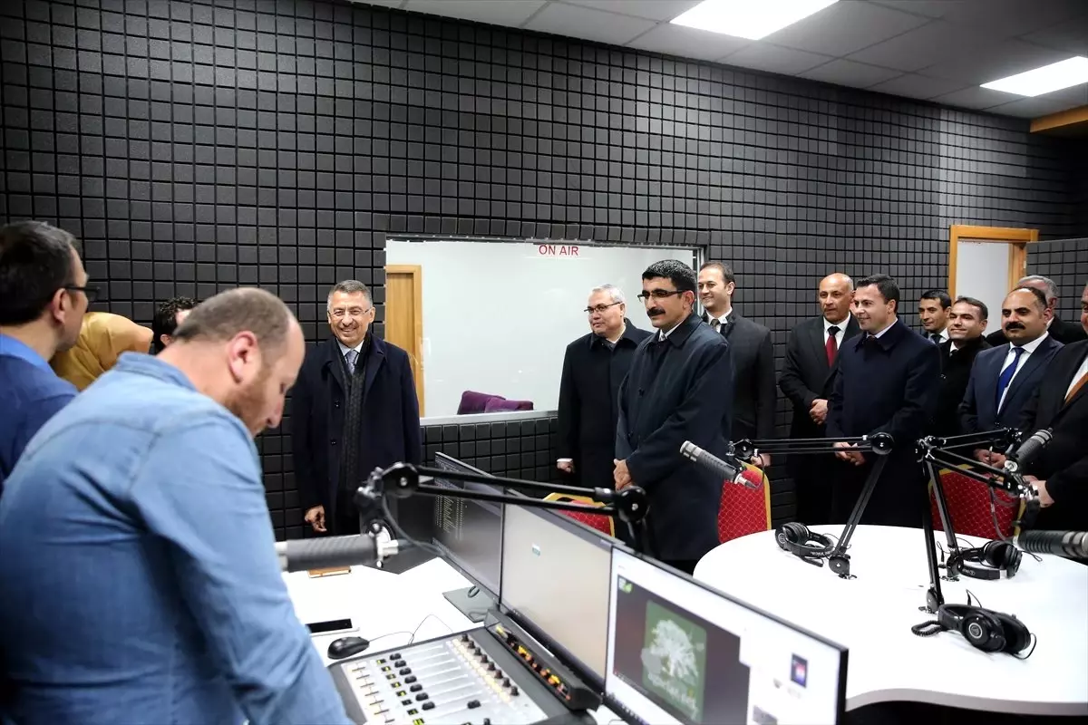 Oktay, Malazgirt Radyosu Yayınına Katıldı