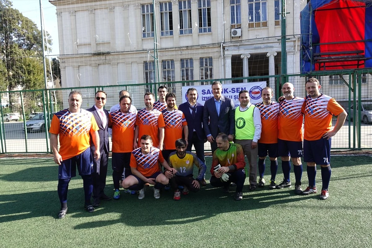 Sağlıkçılardan Futbol Turnuvası