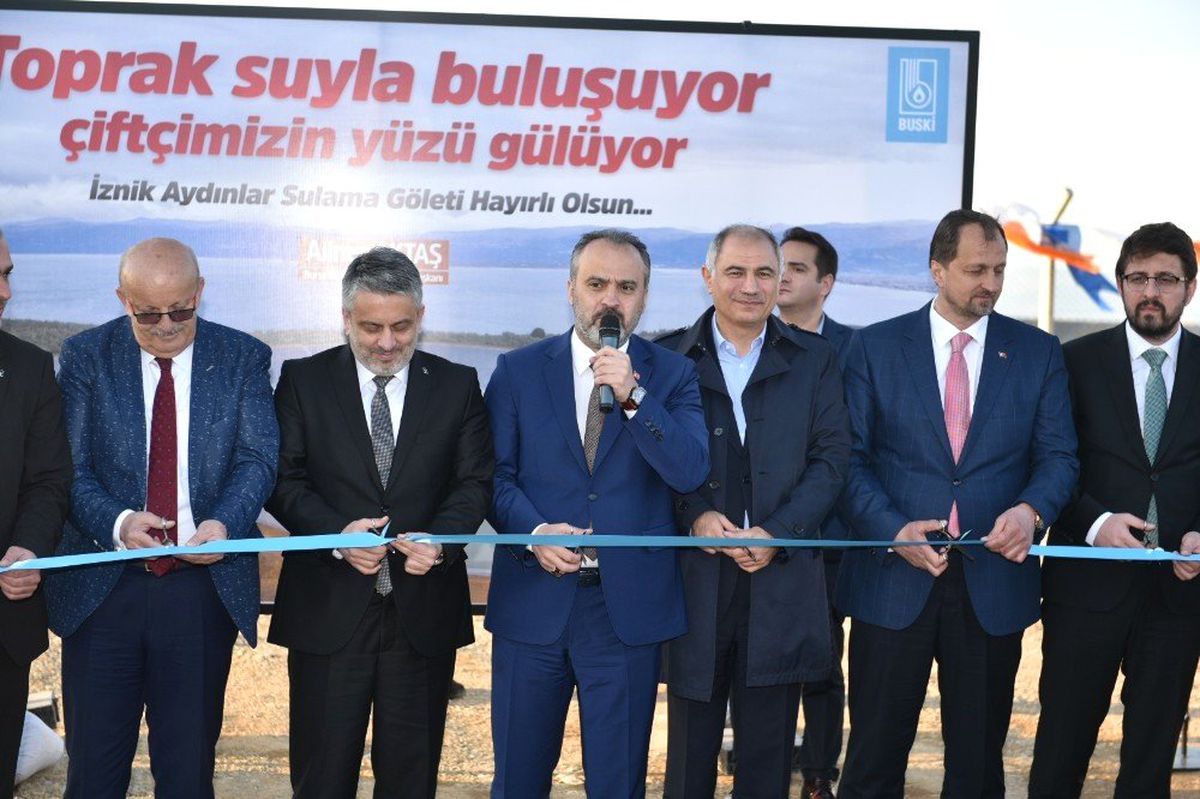 Toprak Büyükşehir\'le Bereketleniyor