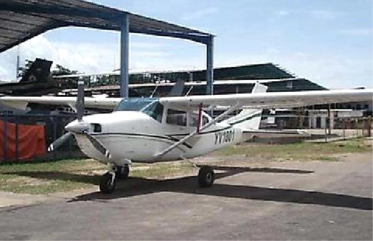 Venezuela\'da Cessna 206 Tipi Uçak Düştü: 5 Ölü