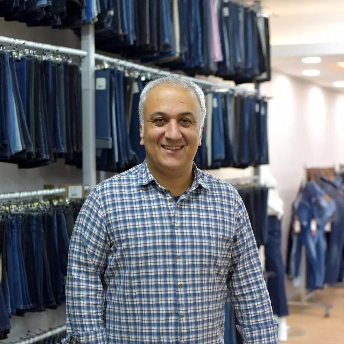 Aksa Akrilik ve Bossa El Ele Verdi, Yeni Nesil Denim Kumaş Geliştirildi