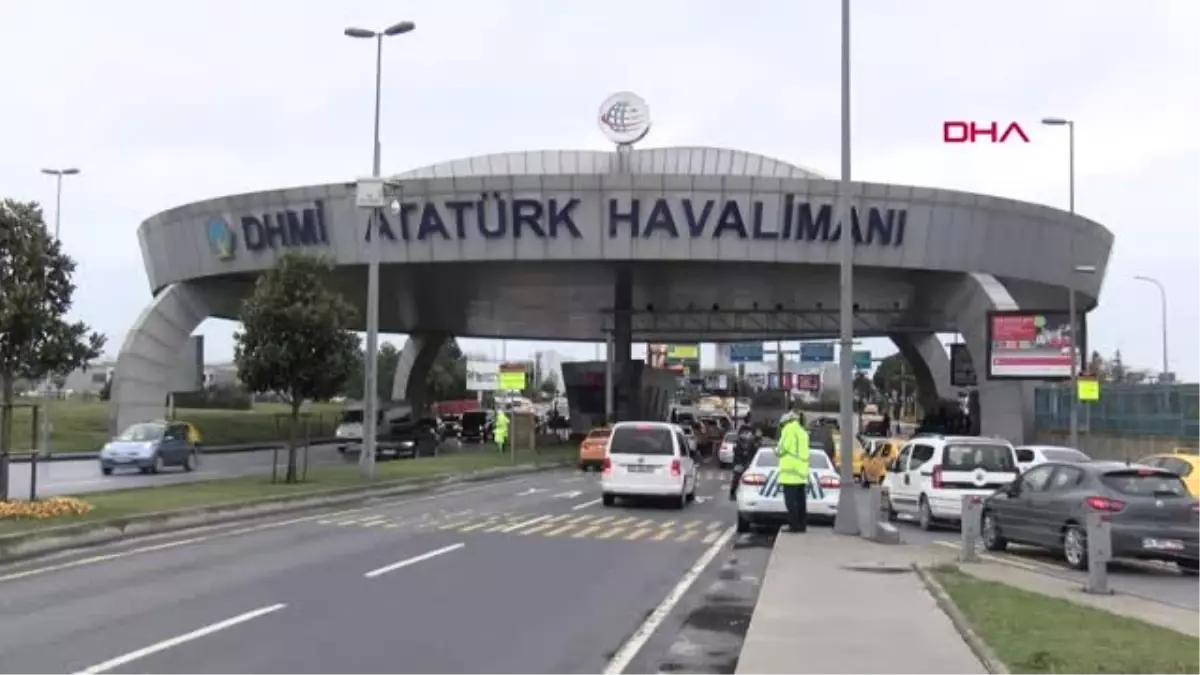 Atatürk Havalimanı\'nda \'Tel Örgülü\' Önlem