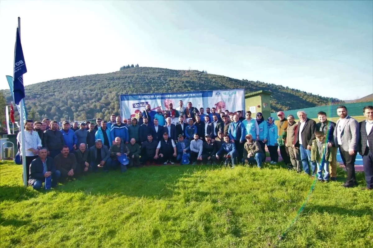 Atış Poligonunda Avcılar Mücadele Etti