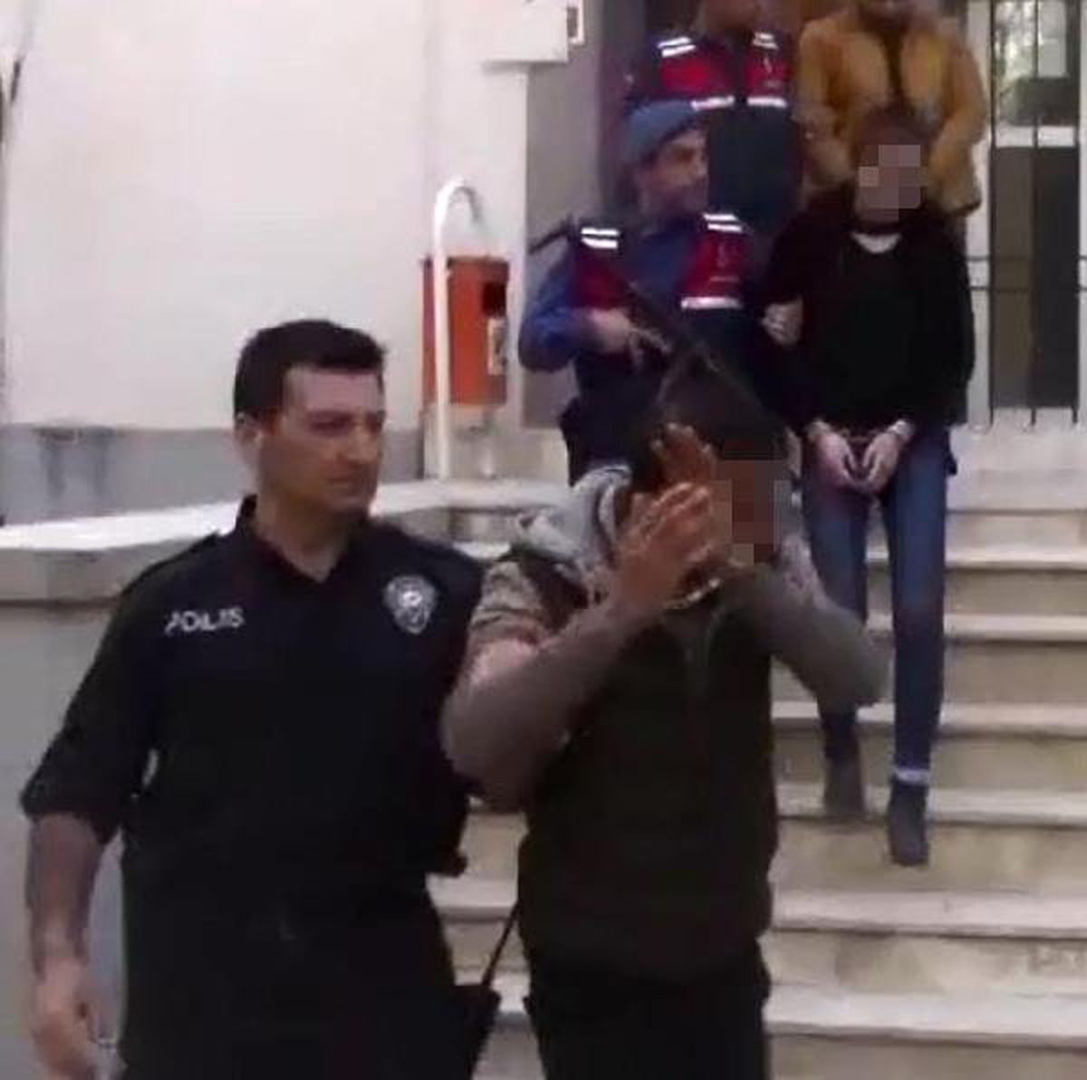 Denizli\'de 103 Gram Eroinle Yakalanan 4 Şüpheli Tutuklandı