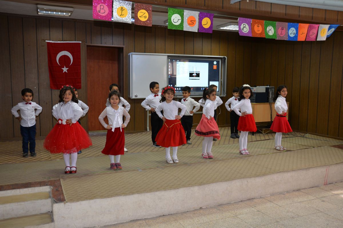 GAP İlkokulu Öğrencileri Hazırladıkları Programla Birlik Mesajı Verdiler