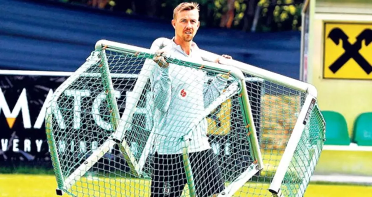 Guti, Milli Takım Arasında Beşiktaş\'ın Başına Geçecek