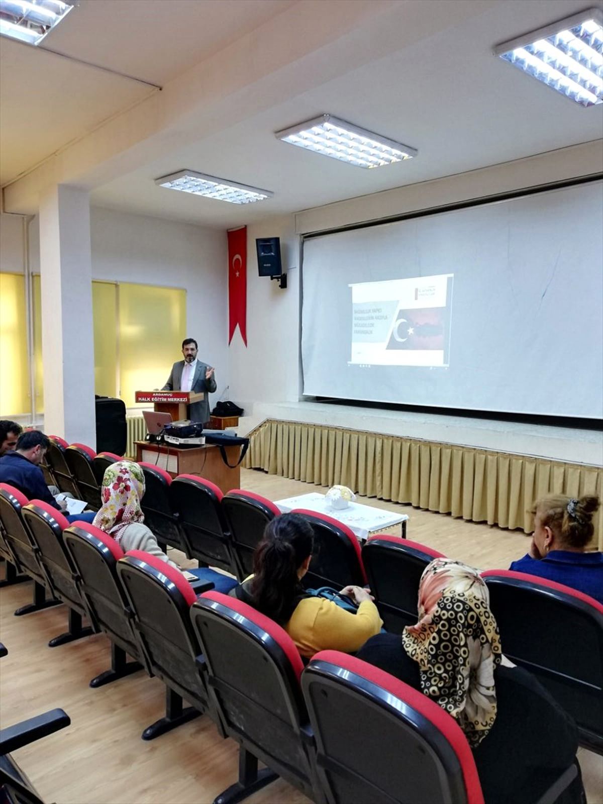 Kamu Personeline Uyuşturucuyla Mücadele Eğitimi
