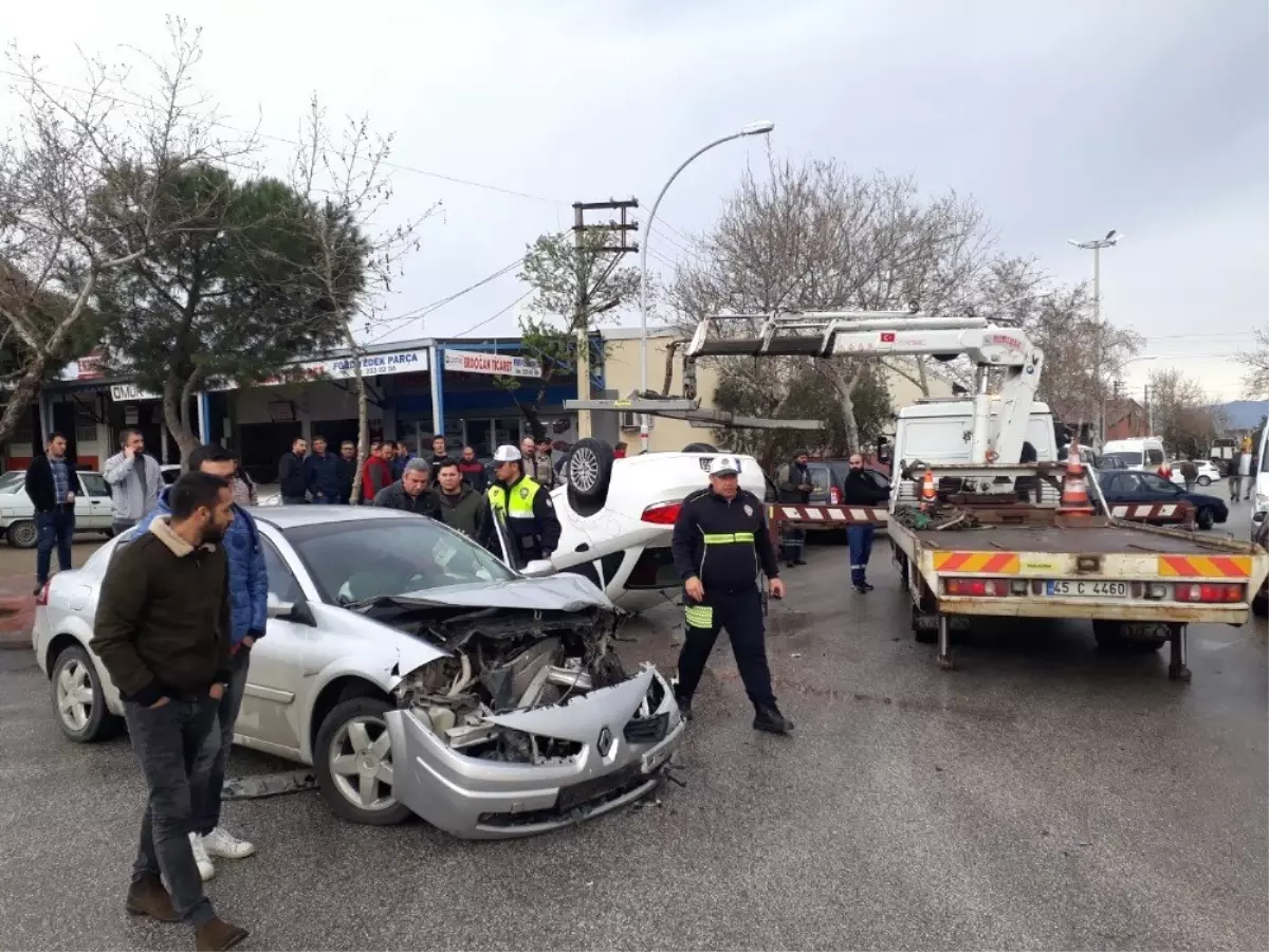 Kaza Anı Güvenlik Kamerasına Yansıdı