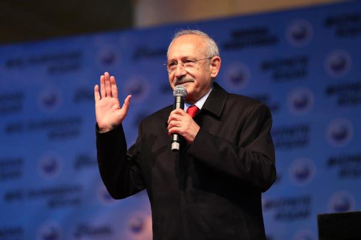 Kılıçdaroğlu Büyükçekmece\'de Tapu Dağıtım Töreninde Konuştu