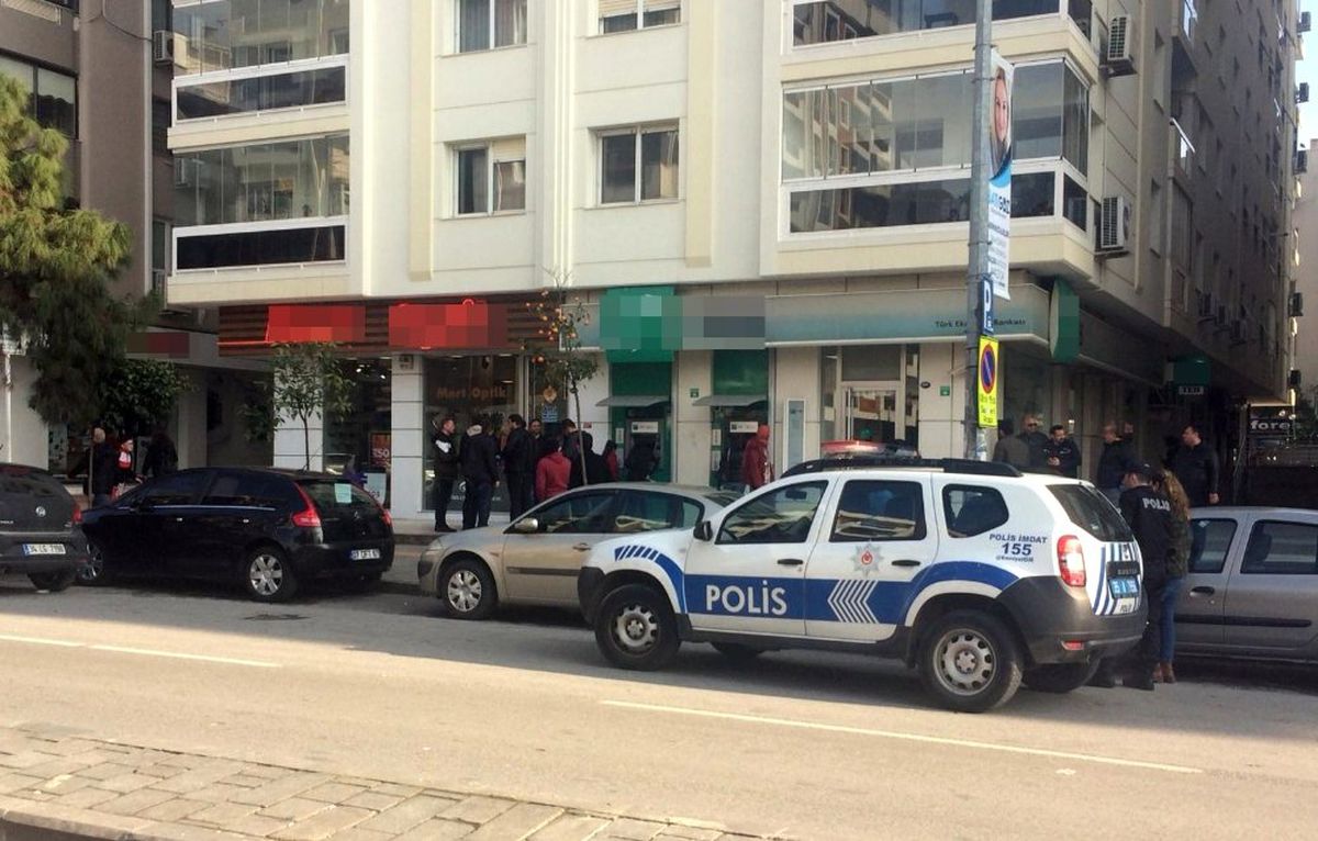 Kurusıkı Tabancayla Soygun: 50 Bin Lirayla Kaçtı