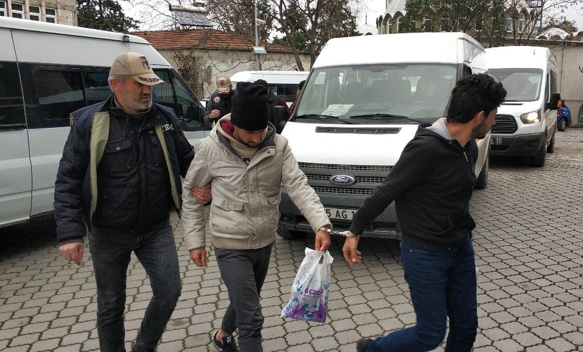 Samsun\'da Deaş\'tan 5 Iraklı Adliyede