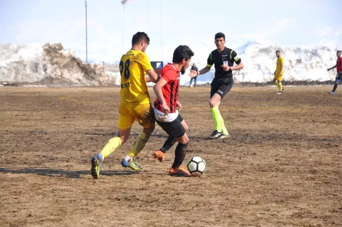 Yüksekova Belediyespor, 4-1 Mağlup Oldu