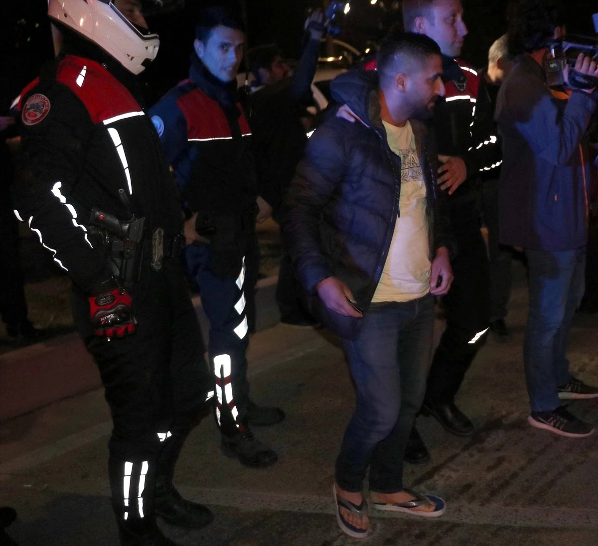 Adana\'da Polisten Kaçan Şüpheliler Yakalandı