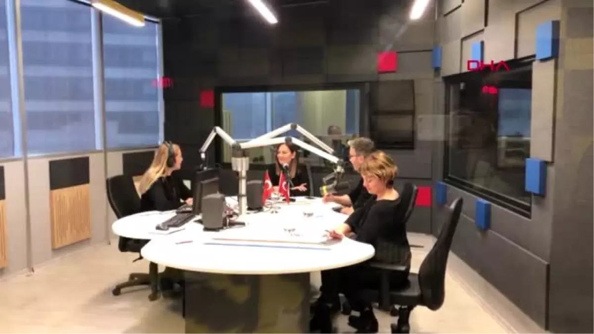 AK Parti\'li Türkmen Radyo Programında Konuştu