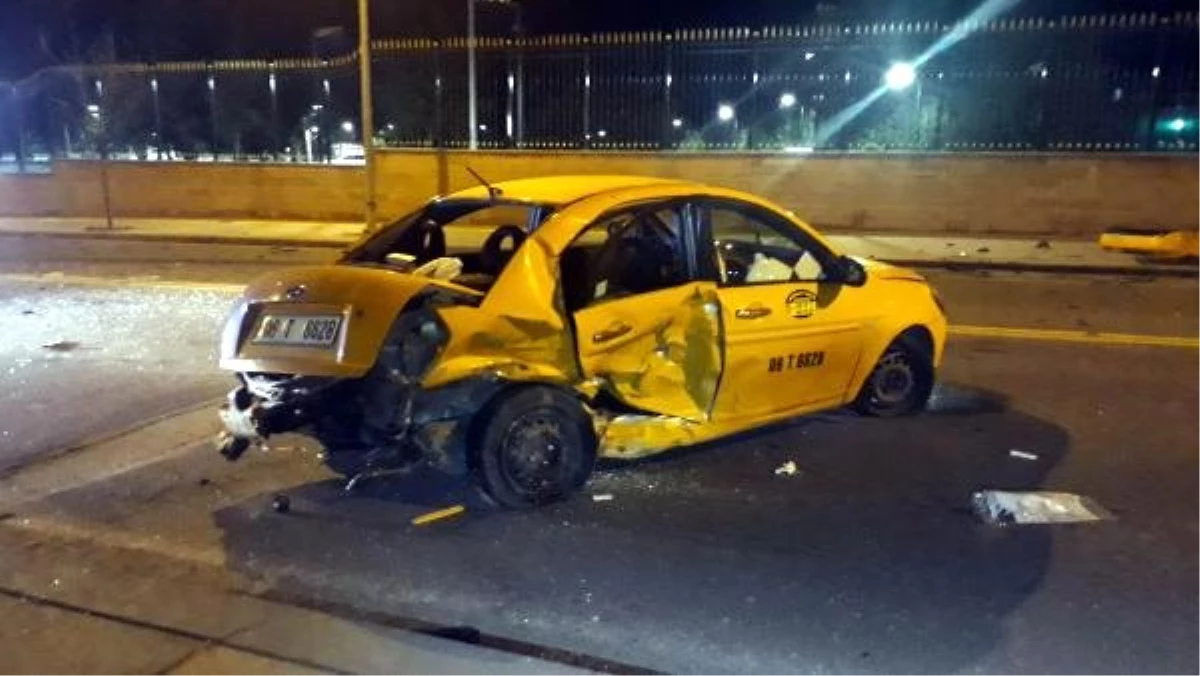 Ankara\'da Lüks Otomobilin Çarptığı Taksinin Şoförü Öldü (2) - Yeniden
