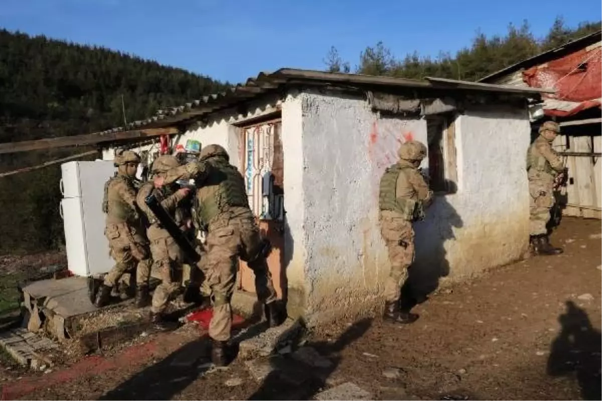 Bursa\'da Uyuşturucu Operasyonu: 5 Şüpheliden 2\'si Tutuklandı