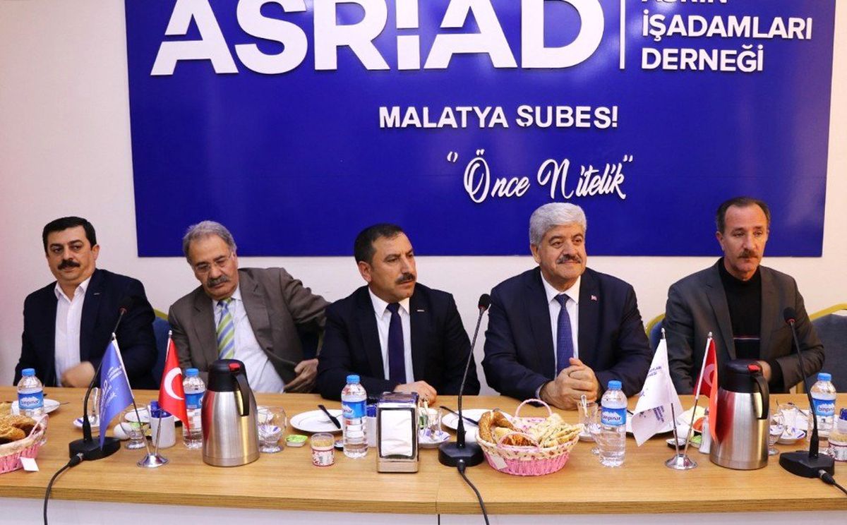 Ekinci\'den \'Taraflı Belediyecilik\' Göndermesi