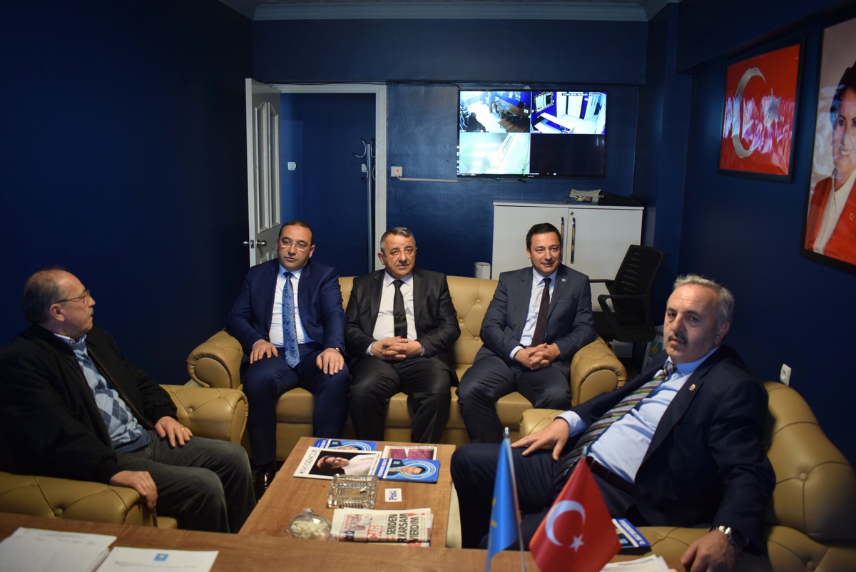 İyi Parti Samsun Milletvekili\'nden Çorum İyi Partiye Destek Ziyareti