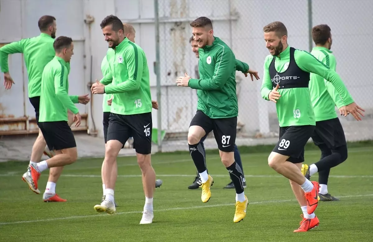 Konyaspor\'da Rizespor Maçı Hazırlıkları