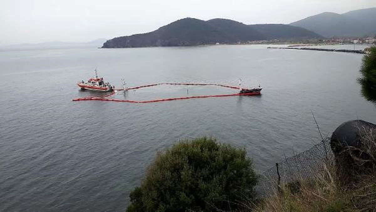 Marmara Adası\'nda Karaya Oturan Yük Gemisi, Tamamen Battı