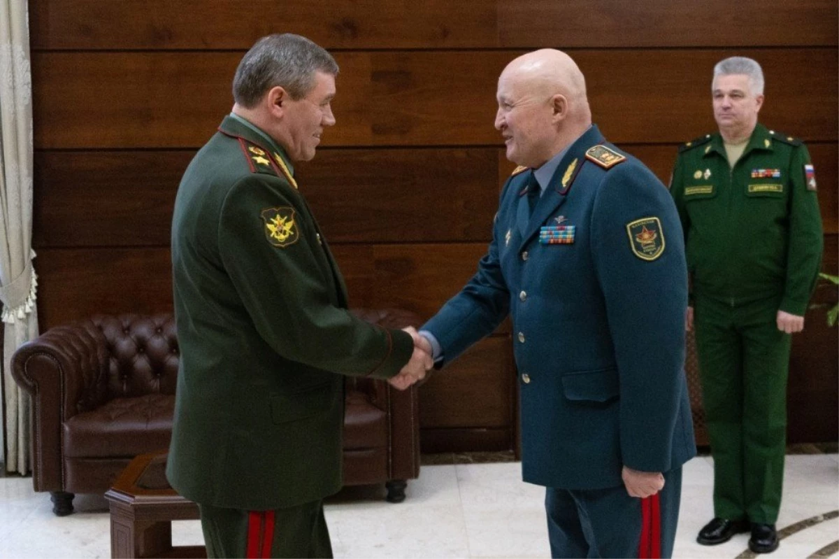Rus ve Kazakistan Ordusu Ortak Tatbikat Yapacak