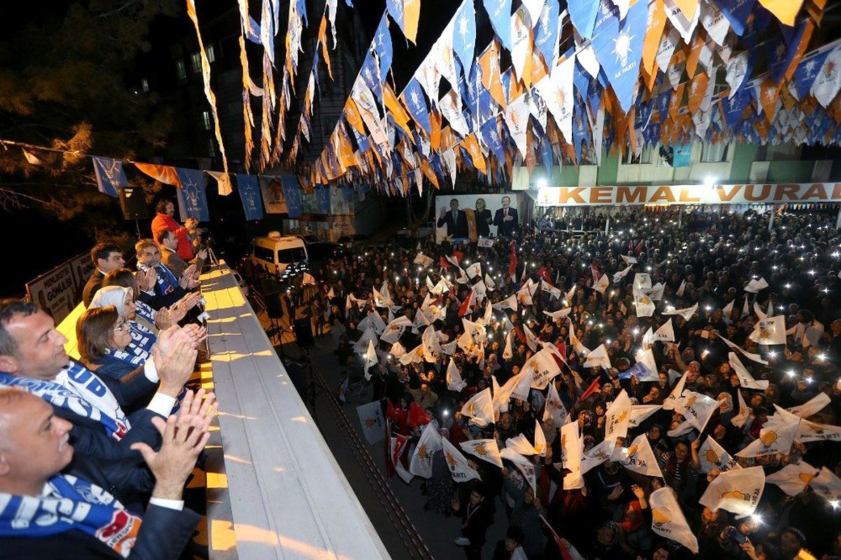 Şahin, İslahiye\'de Halka Seslendi