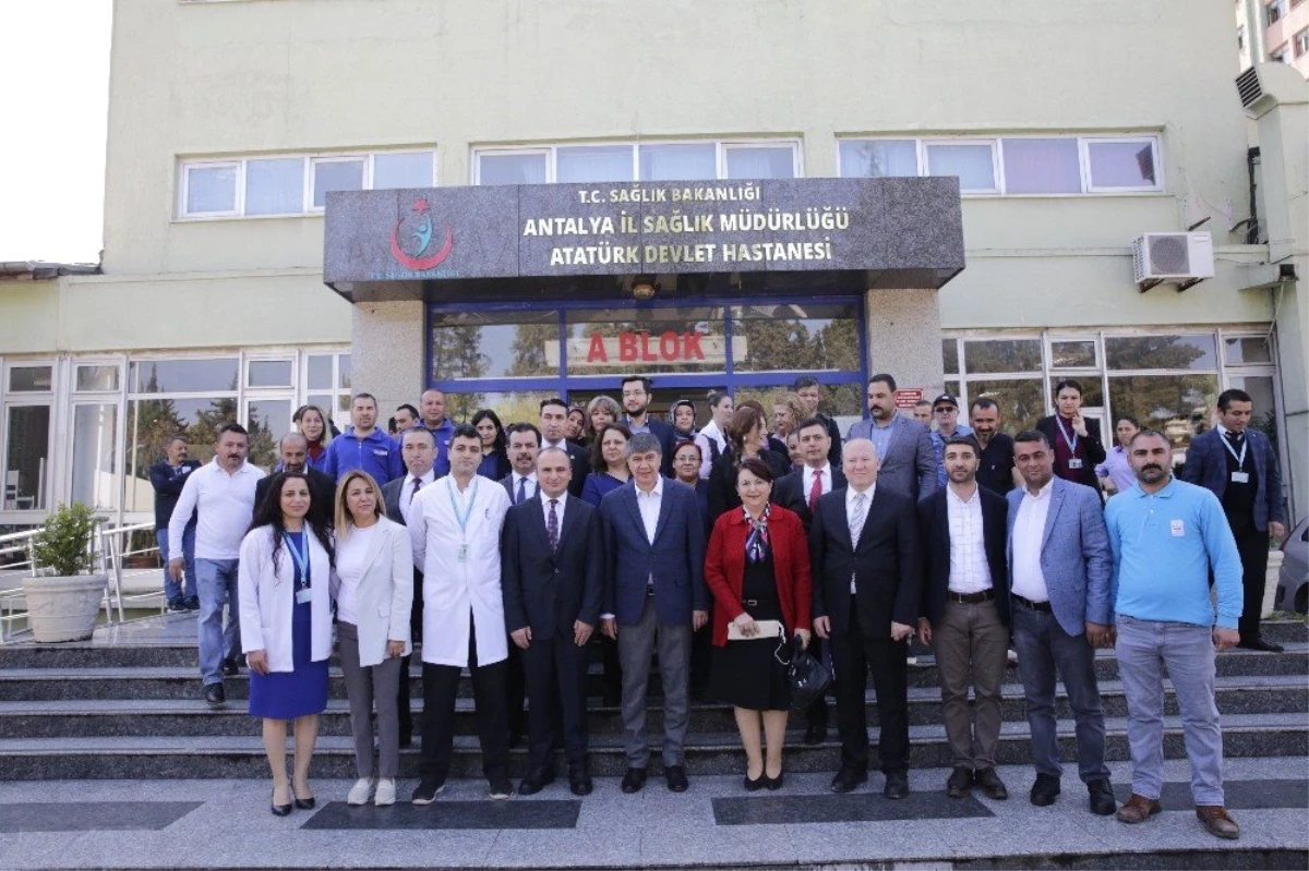 Türel Hastaneleri Ziyaret Ederek 14 Mart Tıp Bayramını Kutladı