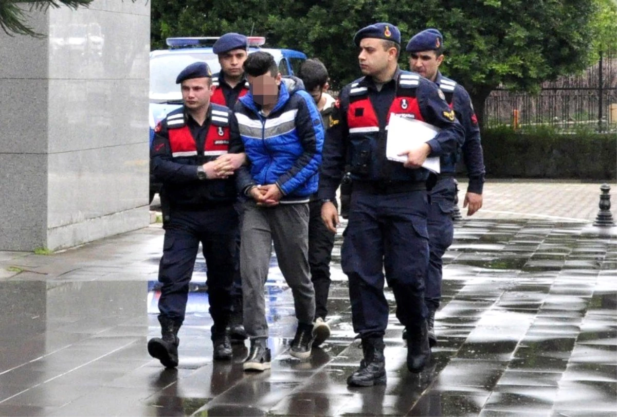 Uyuşturucudan Gözaltına Alınıp Darp ve İşkenceden Tutuklandılar