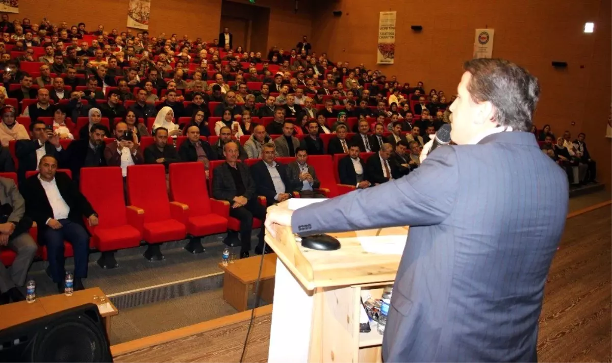 Ali Yalçın, "Eğitim-Bir-Sen, Bütün Mazlum Coğrafyalarda Yeni Bir Umudu Temsil Ediyor"