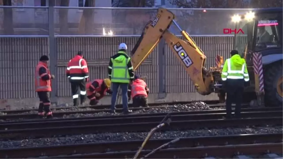 Ankara\'da Yakıt Yüklü Tren Raydan Çıktı