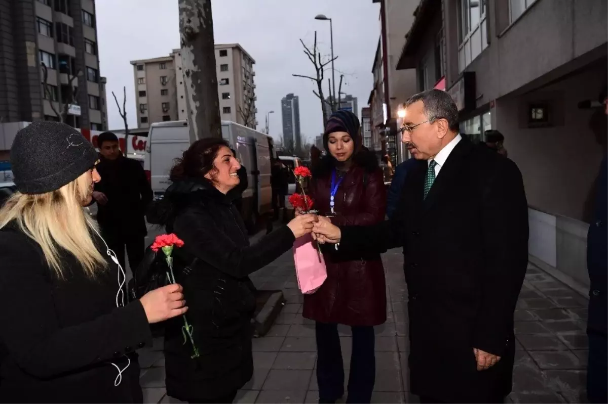 Başkan Adayı Erdem: "İçerenköy Mahallemiz Dertli, Komşularımız Hizmet Bekliyor"