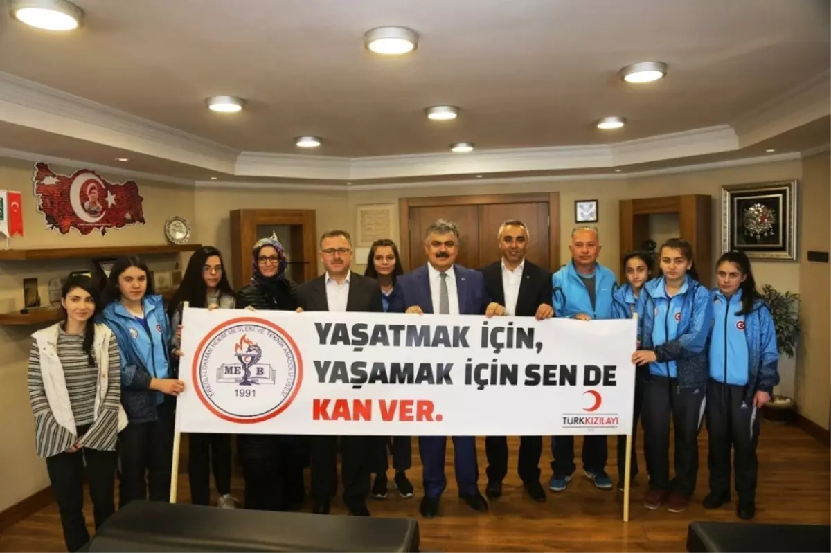 Başkan Özgüven: "Okullarımızın ve Öğrencilerimizin Her Zaman Yanındayız"