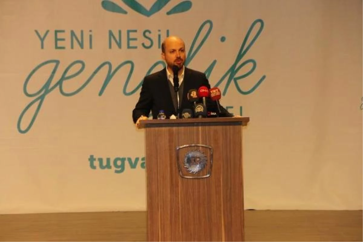 Bilal Erdoğan, Adıyaman\'da Kılınan Gıyabi Cenaze Namazına Katıldı (2)