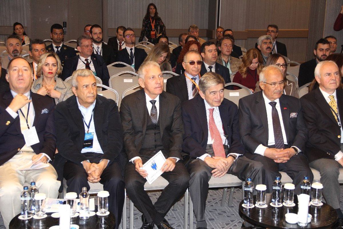 Doğu Akdeniz\'deki Stratejik Dengeler ve Güvenlik Sorunları Mersin\'de Masaya Yatırıldı