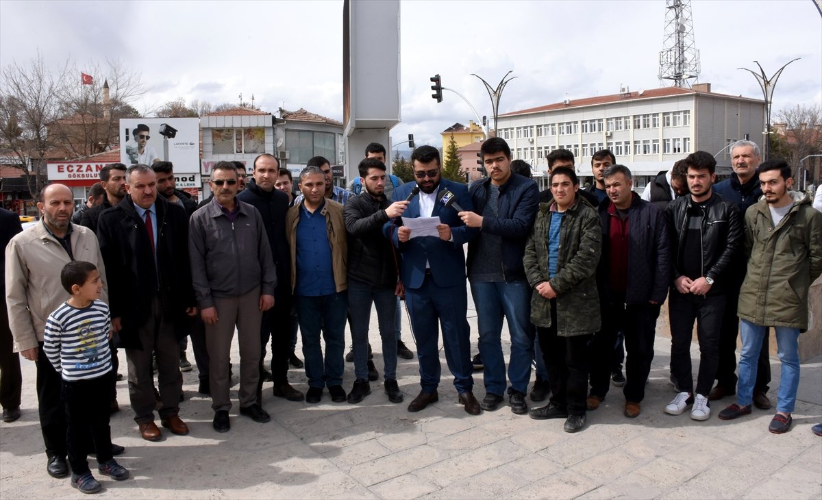 Ezana Saygısızlığa" Tepkiler