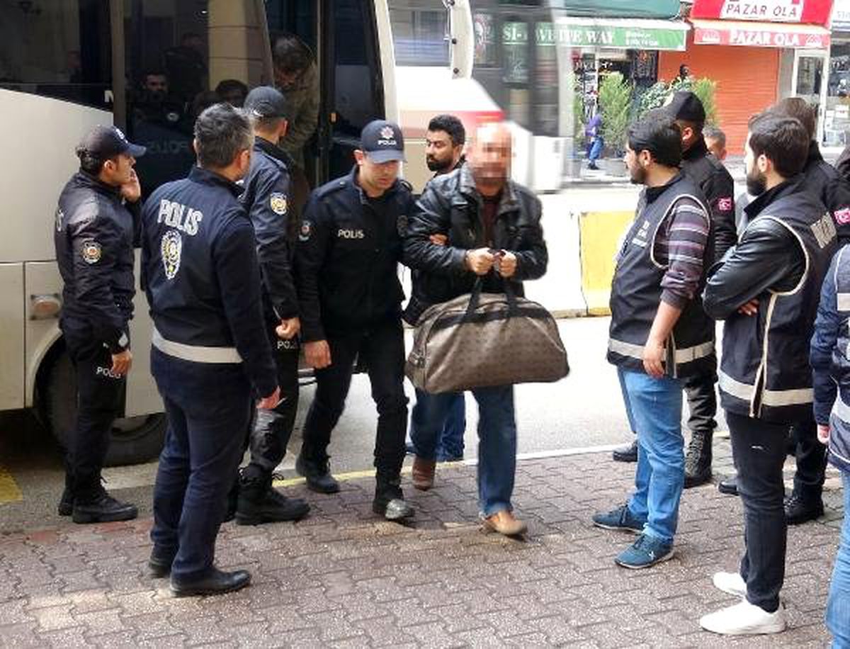 Fetö Şüphelisi 54 Eski Polis Adliyede