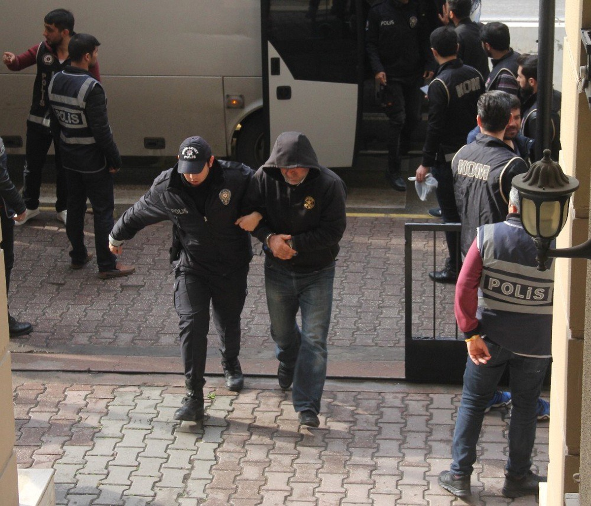 İhraç Polislere Fetö Operasyonu
