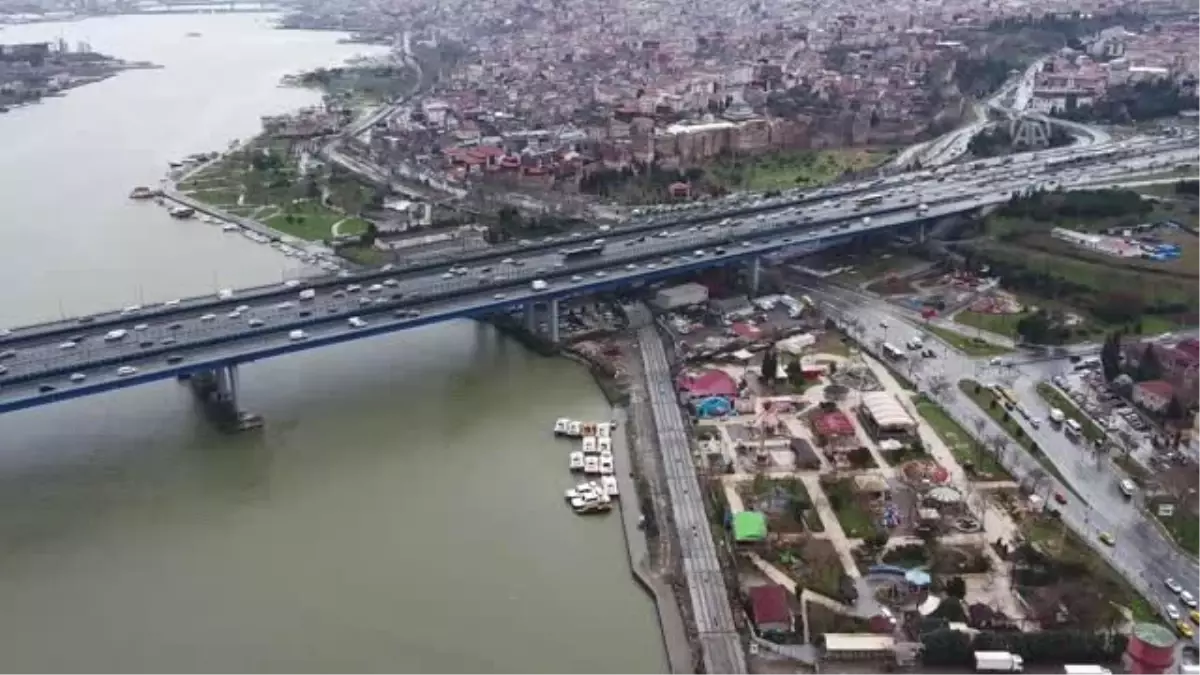 İstanbul\'un Katenersiz Tramvay Hattı Havadan Görüntülendi