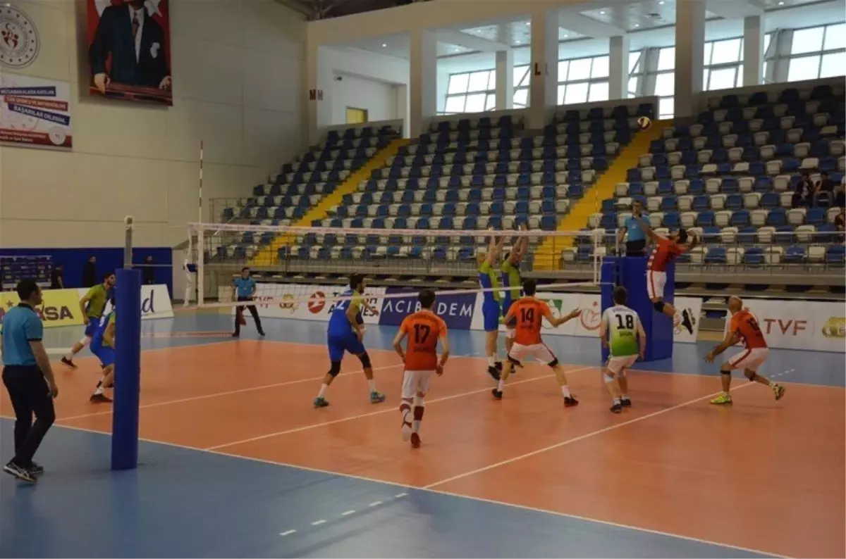 Kupa Voley\'de Çeyrek Final Heyecanı Başladı