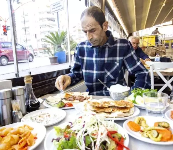 Sağlığına Kavuşunca İlk İşi 'Adana Kebap' Yemek Oldu - Son ...