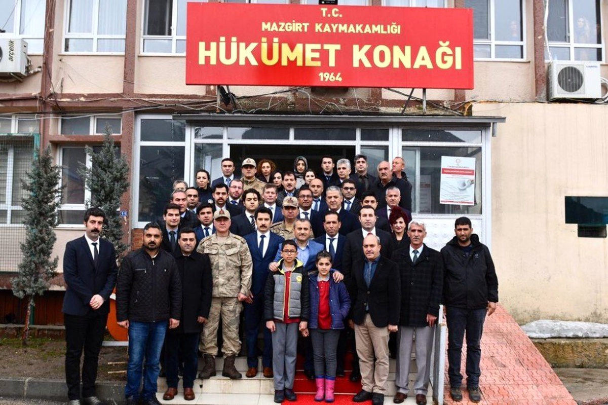 Vali Sonel\'den Mazgirt İlçesine Ziyaret