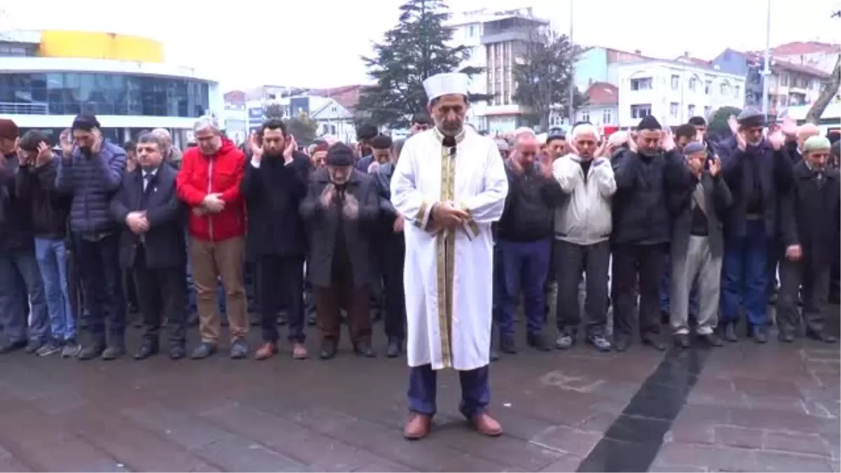 Yeni Zelanda\'da İki Camiye Terör Saldırısına Dünyadan Tepkiler