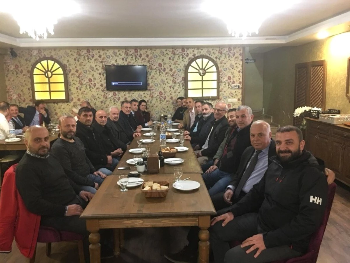 Yomra\'da Ak Partili Eski Yöneticilerden Mustafa Bıyık\'a Tam Destek