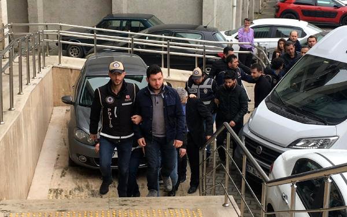 Zonguldak\'ta Fetö Operasyonunda 10 Kişi Adliyede