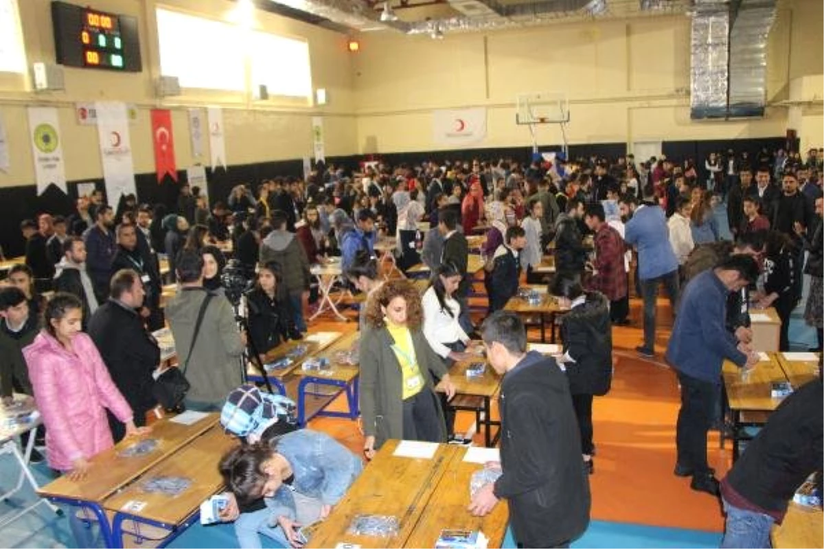 Cizre\'de 200 Lise Öğrencisi Puzzle Yaptı
