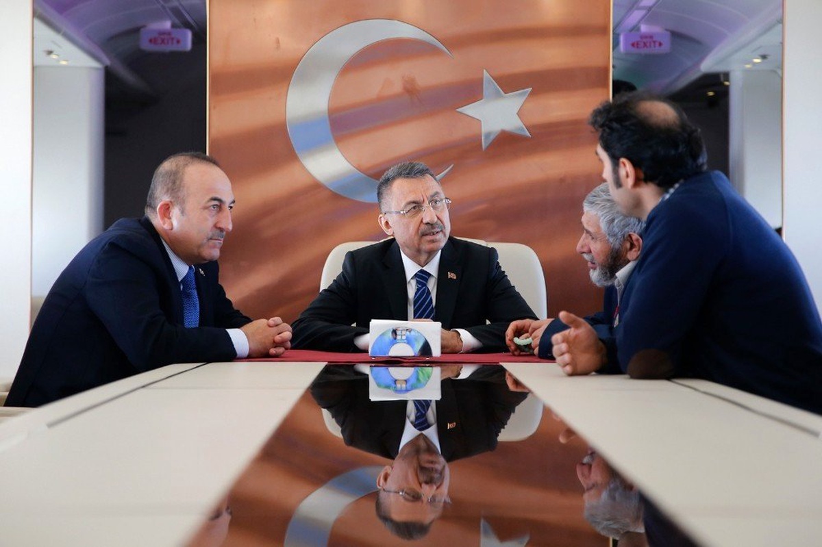 Cumhurbaşkanı Yardımcısı Oktay ve Dışişleri Bakanı Çavuşoğlu Tuyan Ailesine Geçmiş Olsun...