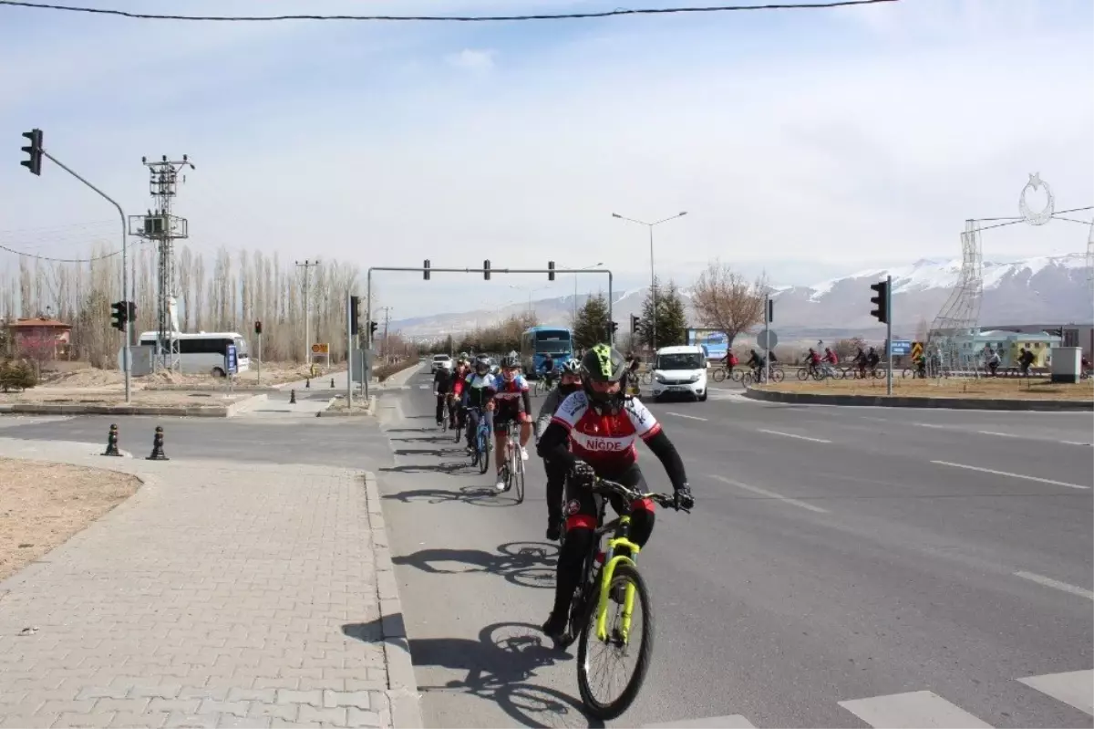 Niğde\'de Kampüs Pedallıyor