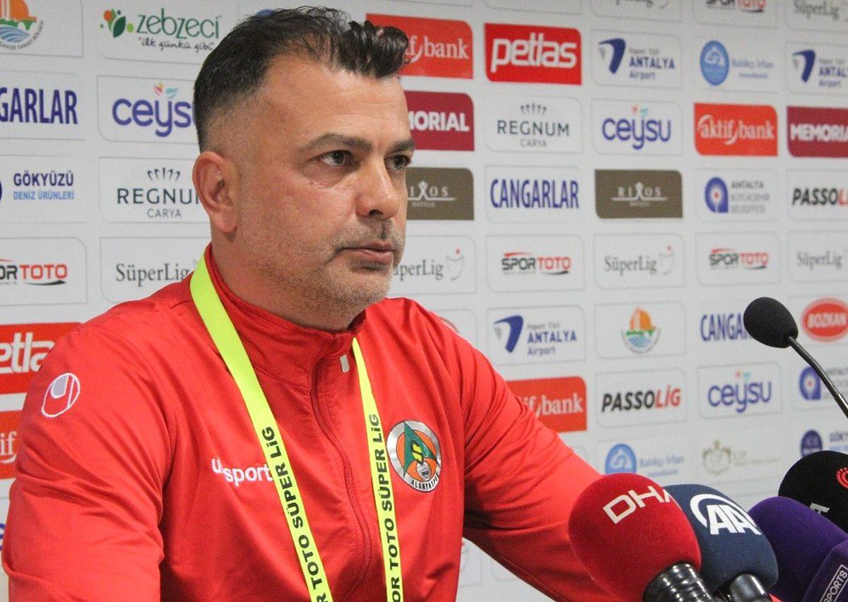 Şahin: "Terbiyesizliktir"