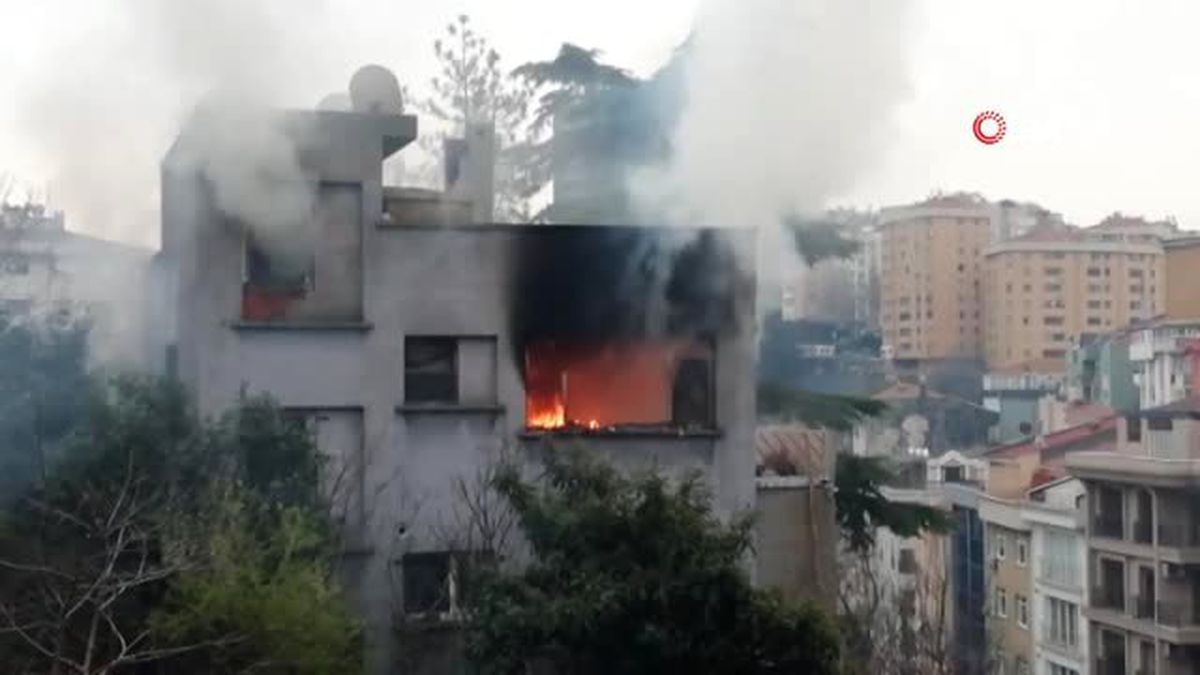 Şişli\'de 3 Katlı Metruk Binada Yangın Çıktı